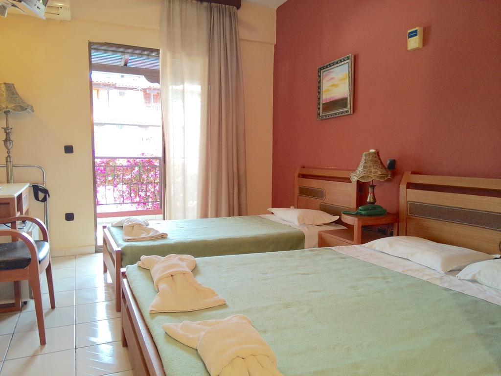 Pelli Hotel Пефкохори Екстериор снимка