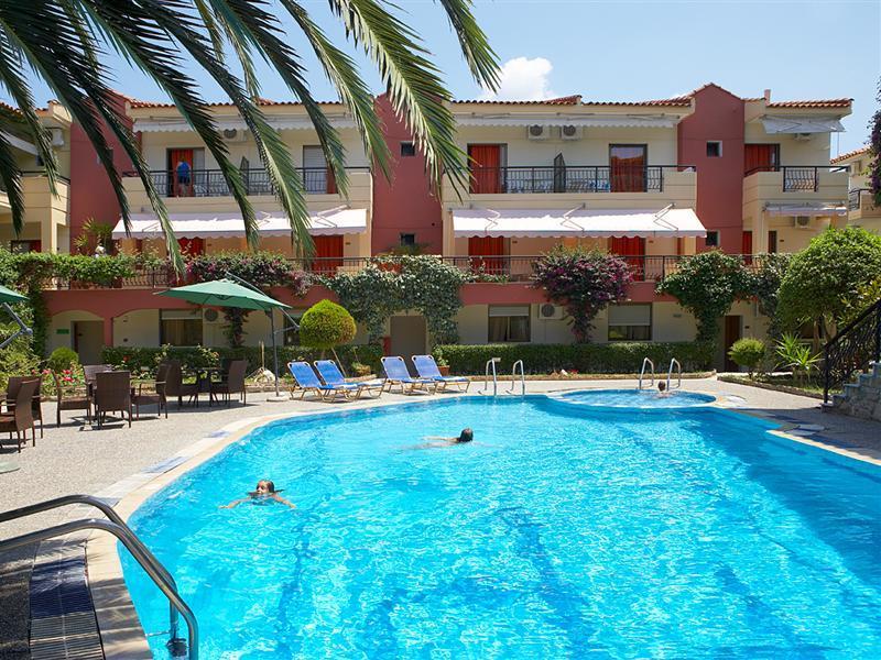 Pelli Hotel Пефкохори Екстериор снимка
